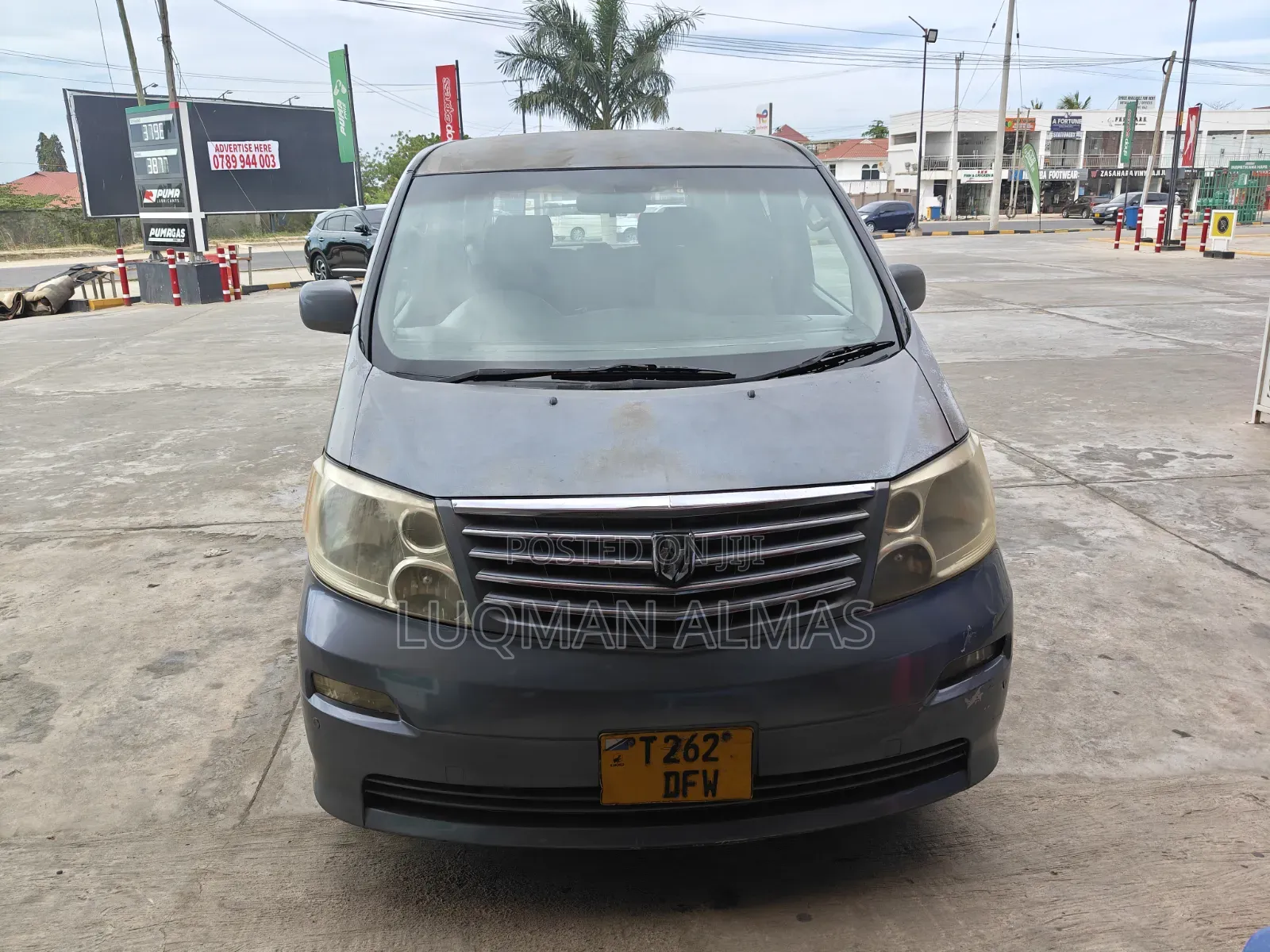Toyota Alphard 2.4 Petrol AWD 2002 Gray