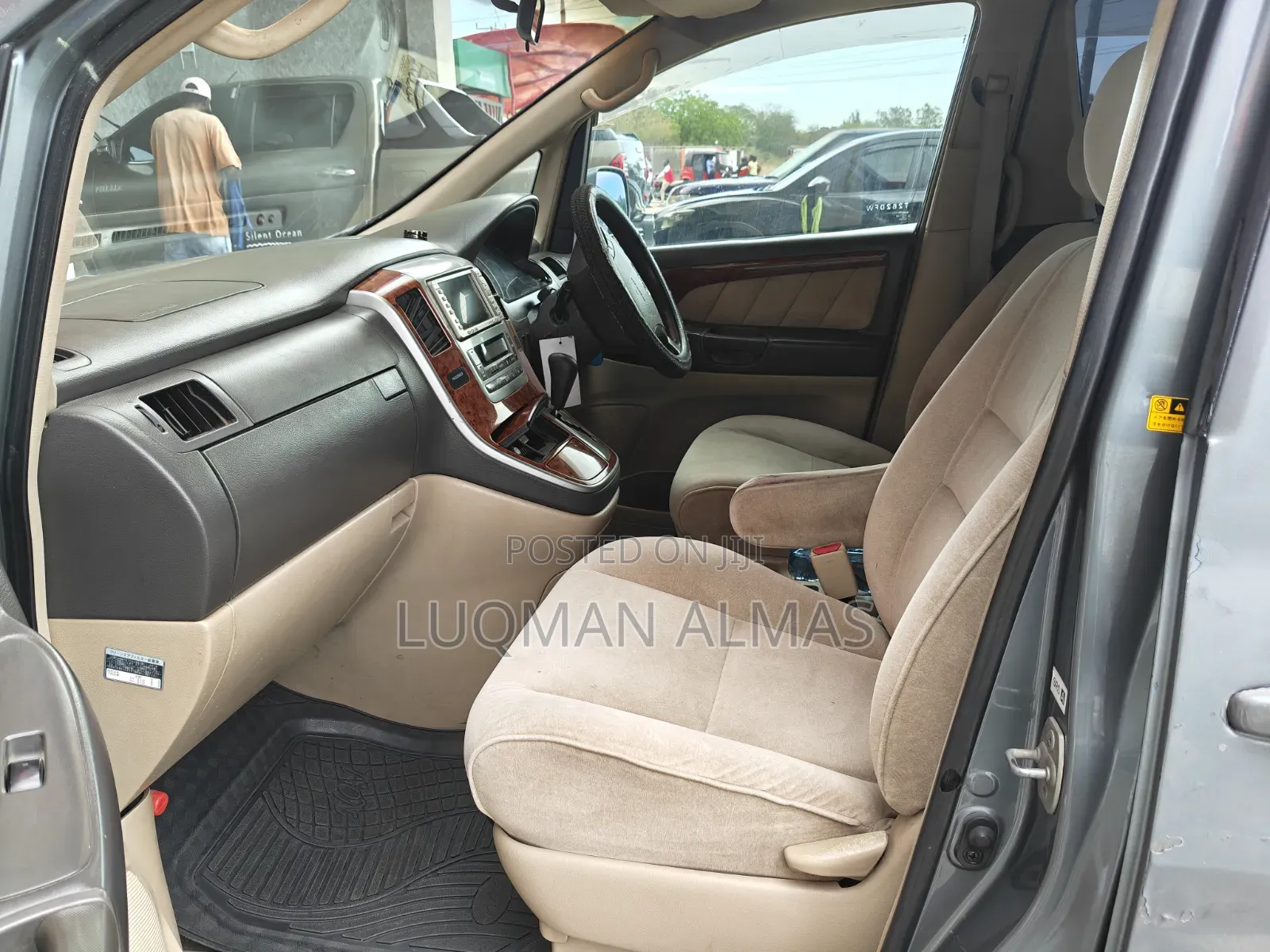 Toyota Alphard 2.4 Petrol AWD 2002 Gray
