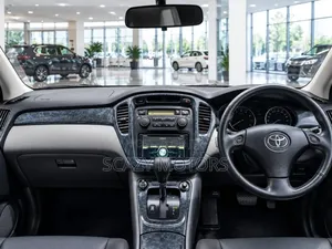 Toyota Kluger 2001 Black