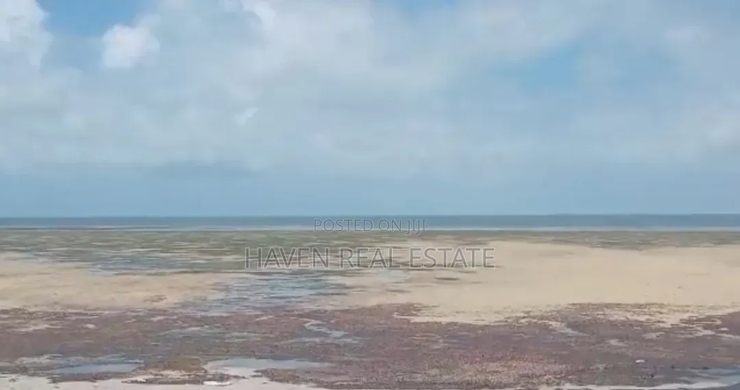 Beach Plot for Sale at Tanga Pangani