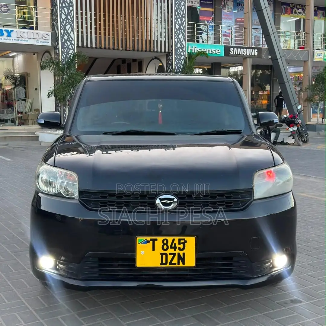 Toyota Corolla Rumion 2009 Black