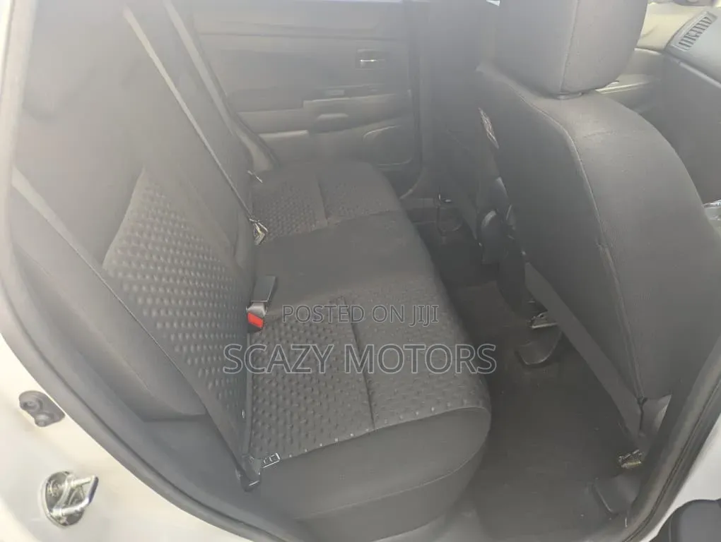 Mitsubishi RVR 2010 White