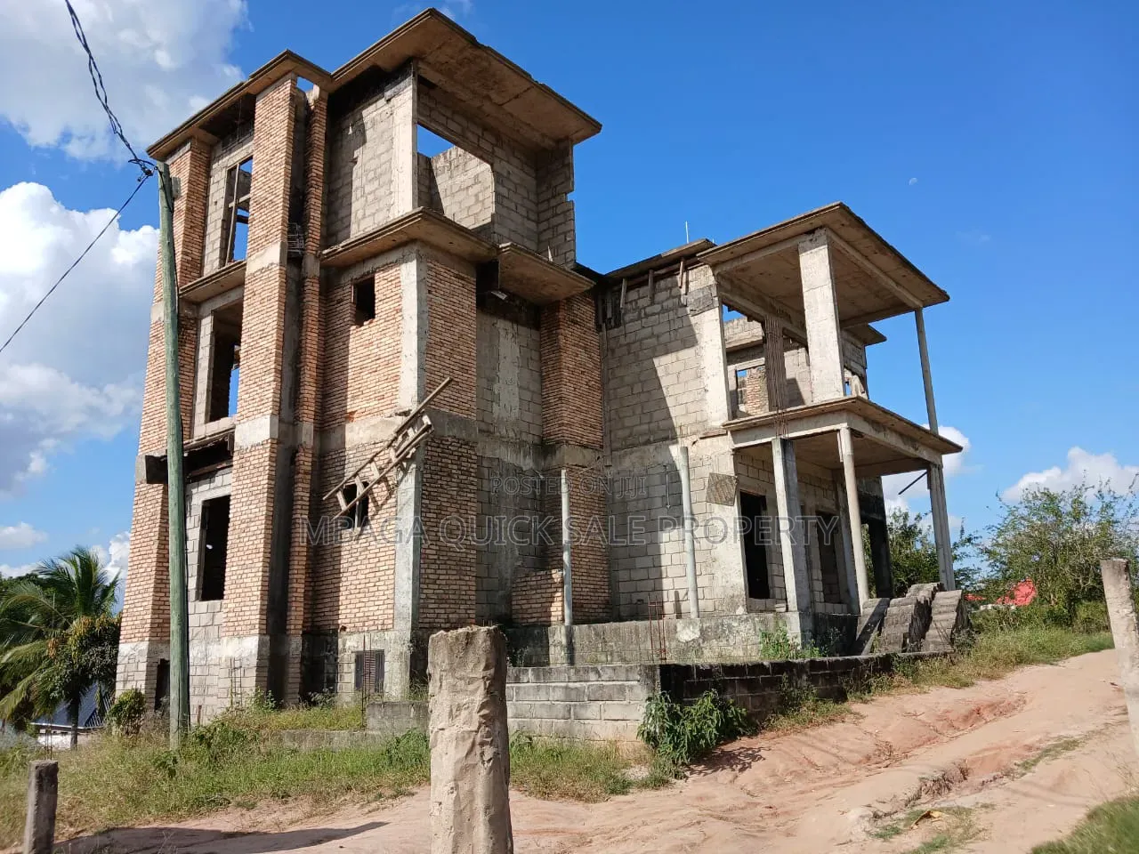 5bdrm House in Kibamba Hospital for sale