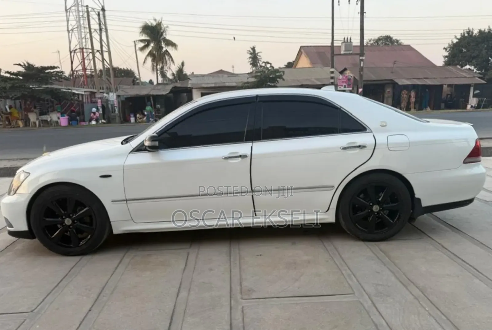 Toyota Crown 2004 White