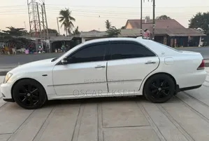 Toyota Crown 2004 White