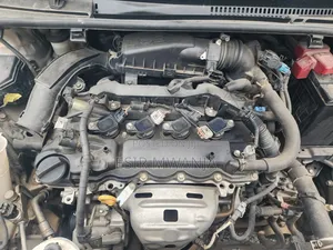 Toyota Vitz 2009 Silver