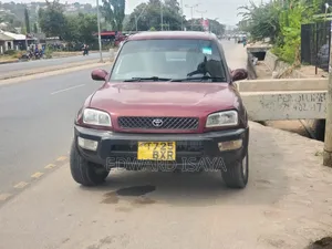 Toyota RAV4 1999 Red