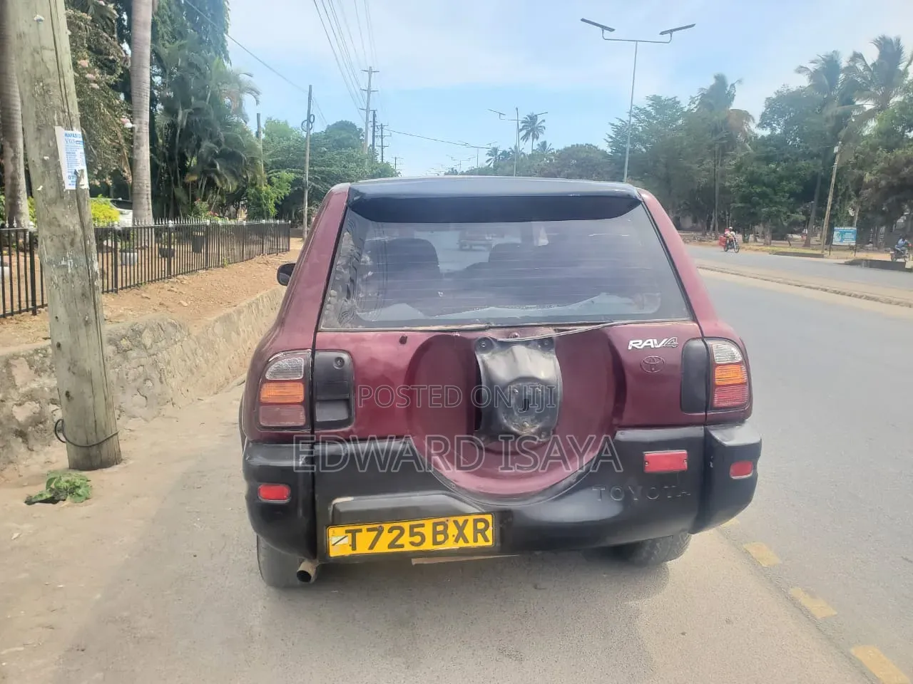 Toyota RAV4 1999 Red