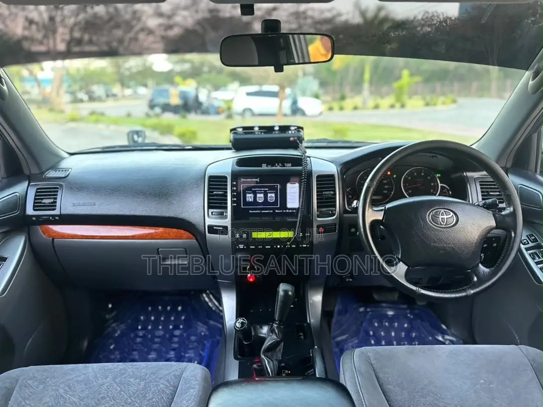 Toyota Land Cruiser Prado 2006 Black