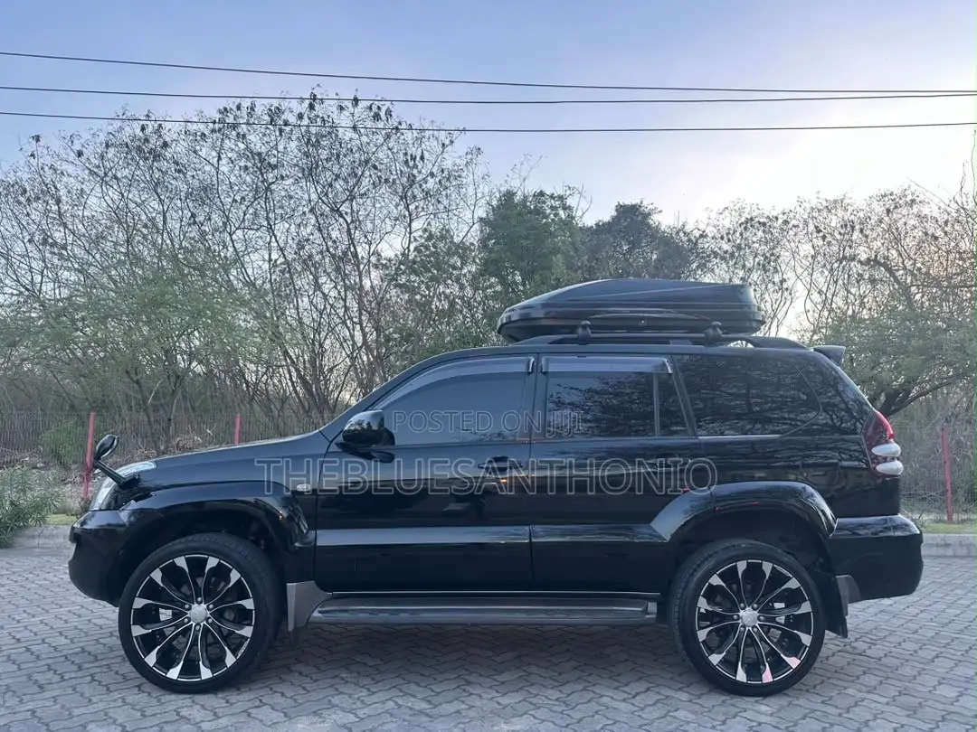 Toyota Land Cruiser Prado 2006 Black