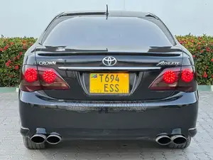Toyota Crown 2009 Black