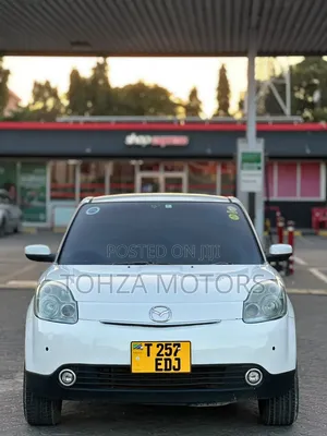 Mazda Verisa 2007 White