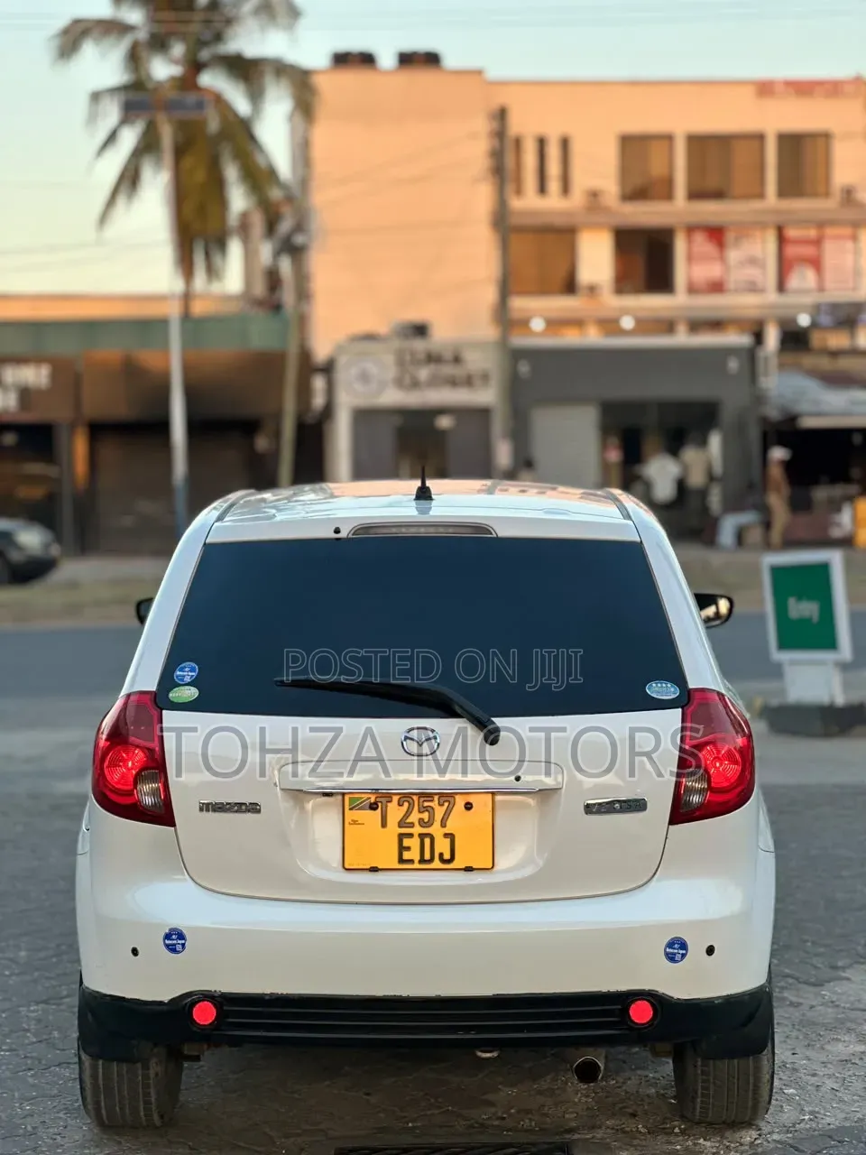 Mazda Verisa 2007 White