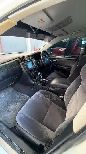 Toyota Crown Royale 2005 White