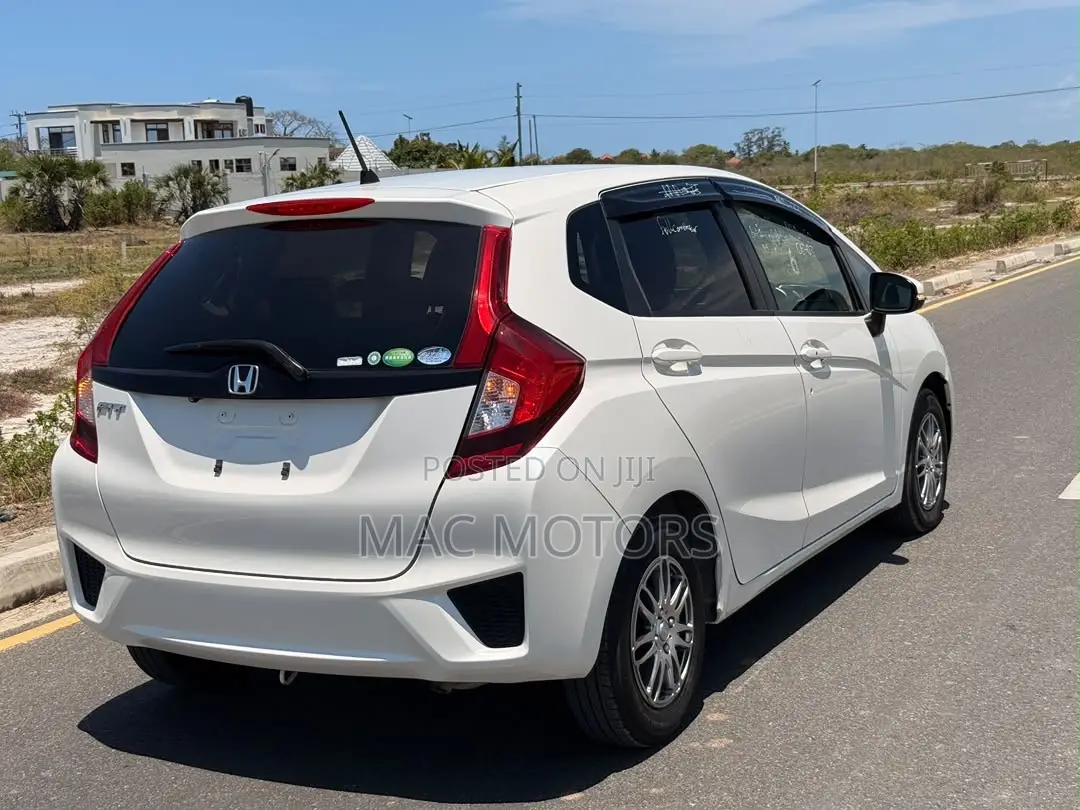 Honda Fit 2016 White