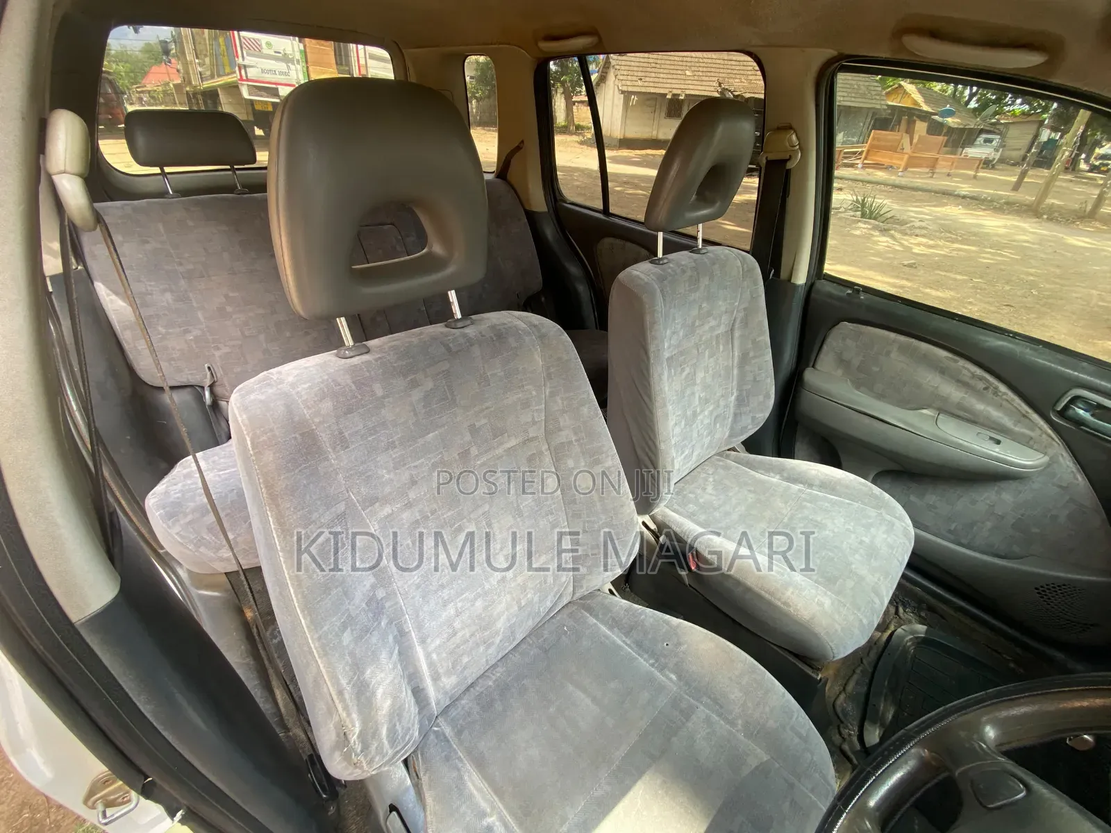 Toyota Raum 2000 Pearl
