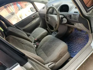 Toyota Corolla Spacio 2000 Silver