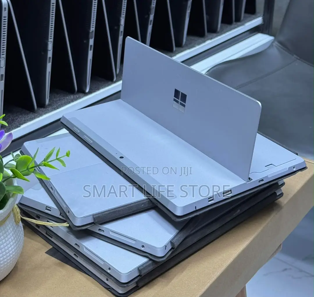 New Laptop Microsoft Surface Laptop 3 4GB Intel Core i3 SSD 128GB