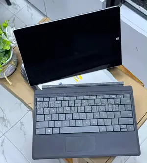 New Laptop Microsoft Surface Laptop 3 4GB Intel Core i3 SSD 128GB