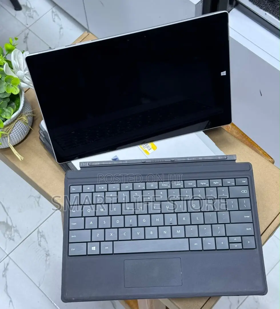 New Laptop Microsoft Surface Laptop 3 4GB Intel Core i3 SSD 128GB