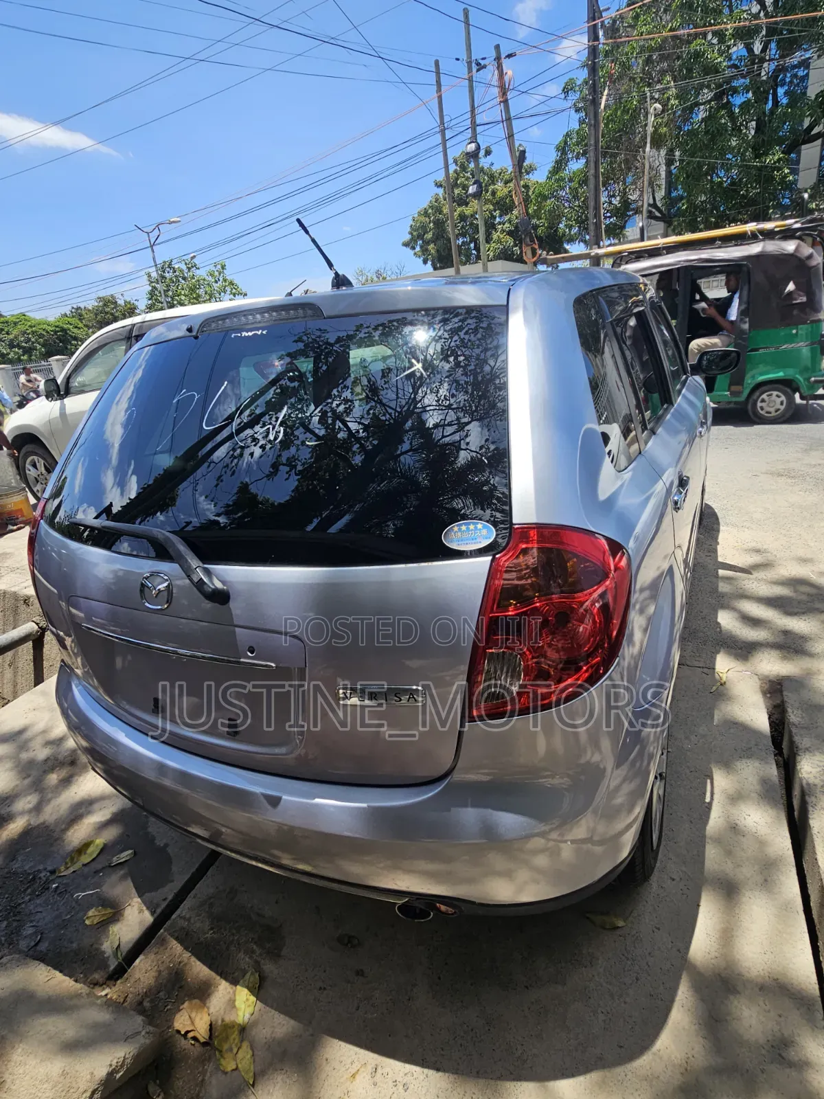 Mazda Verisa 2011 Silver