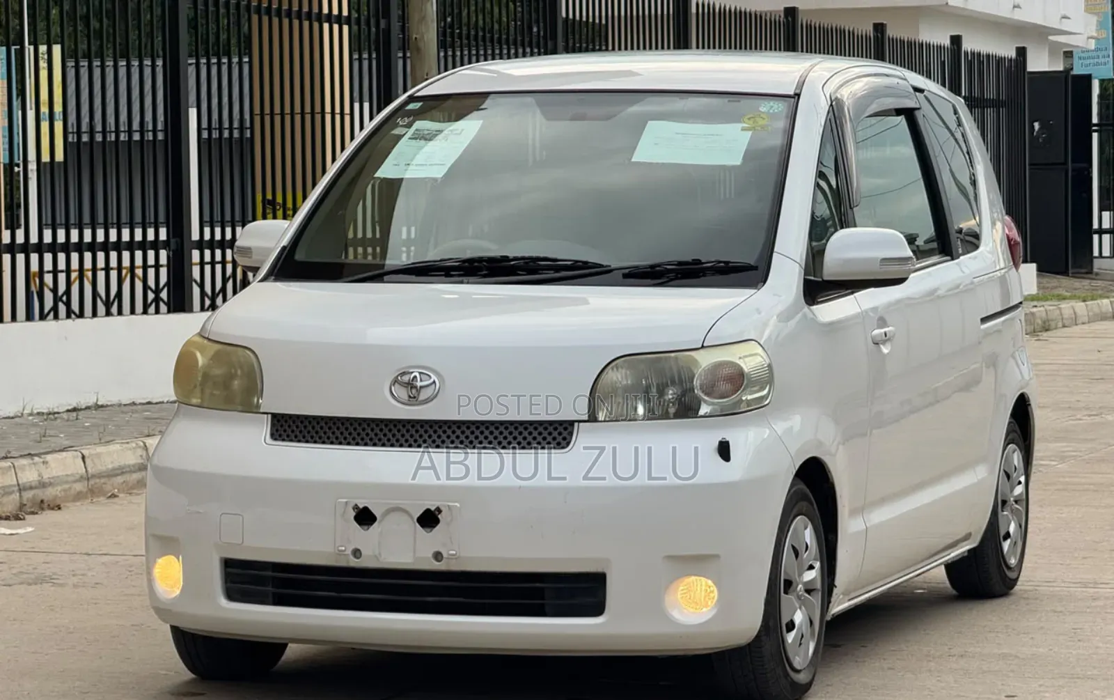Toyota Porte 2008 White