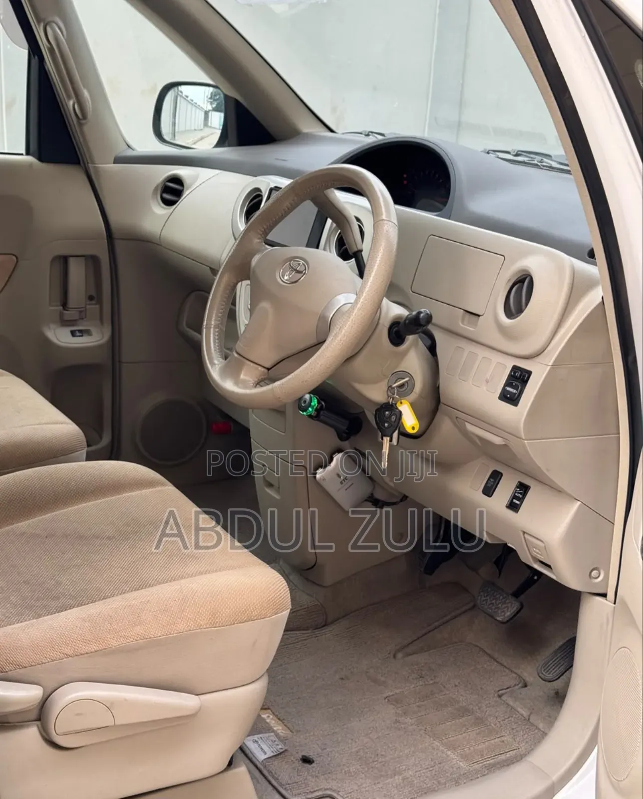 Toyota Porte 2008 White