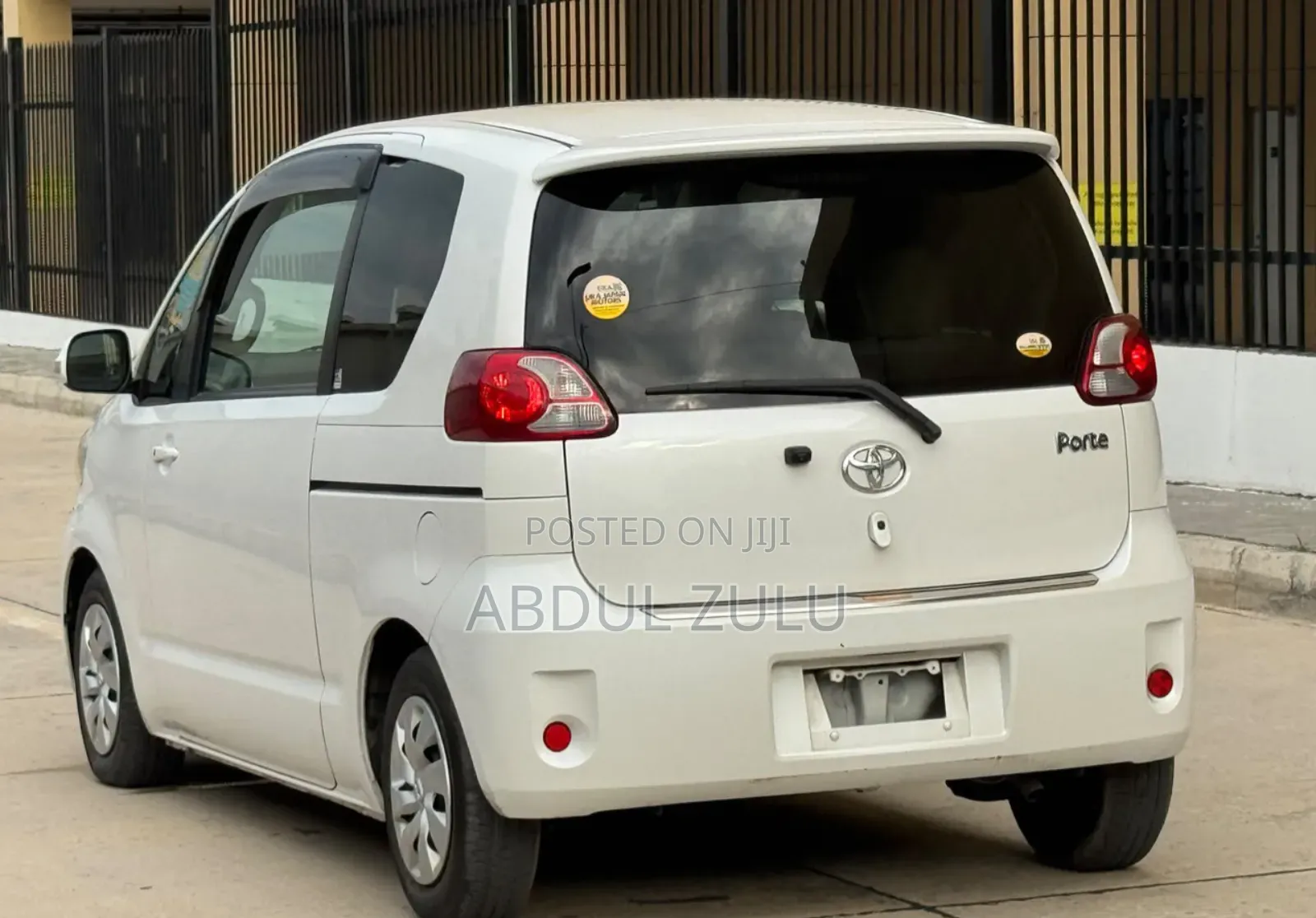 Toyota Porte 2008 White