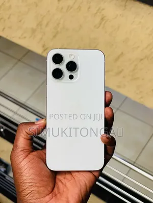 New Apple iPhone 15 Pro Max 256 GB White