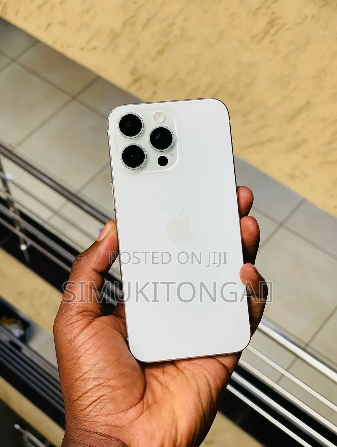 New Apple iPhone 15 Pro Max 256 GB White