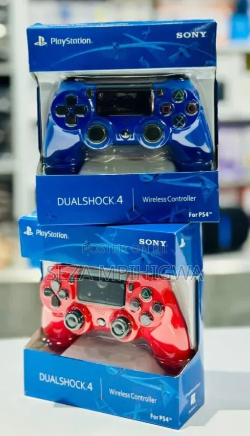 *ps4 Pads* *Wireless Connectivity* *Black in Colour
