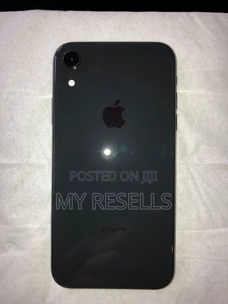Apple iPhone XR 64 GB Black