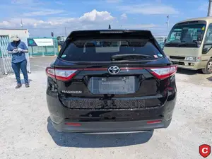 Toyota Harrier 2.0 2017 Black