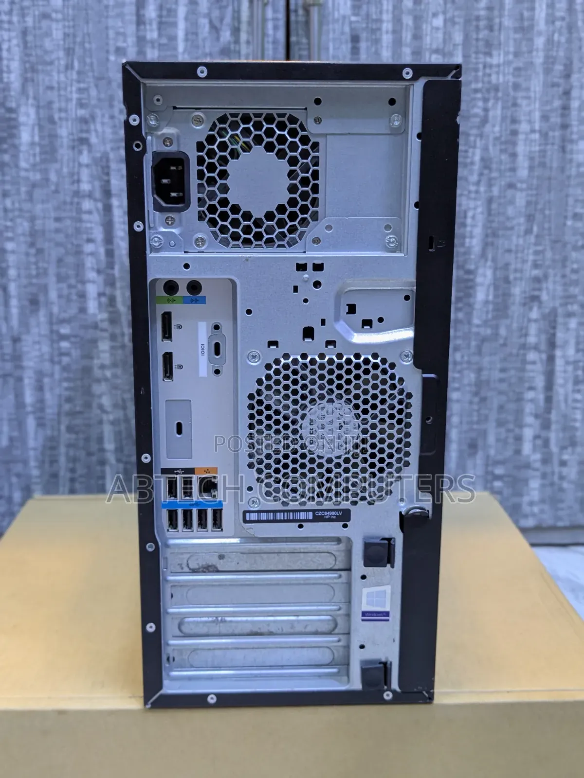 Desktop Computer HP Z2 G4 Tower 8GB Intel Core i5 SSD 128GB