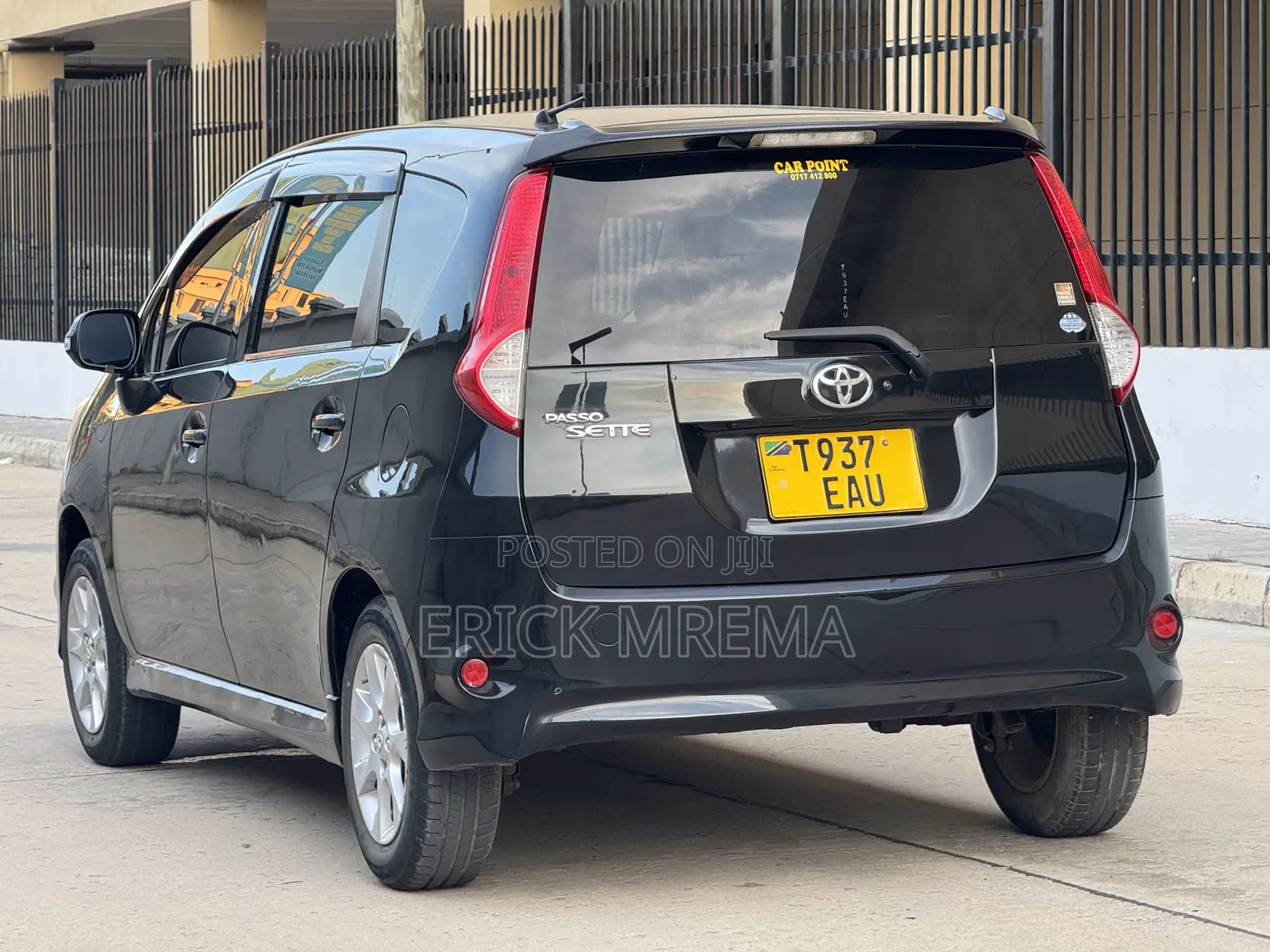 Toyota Passo Sette 2010 Black
