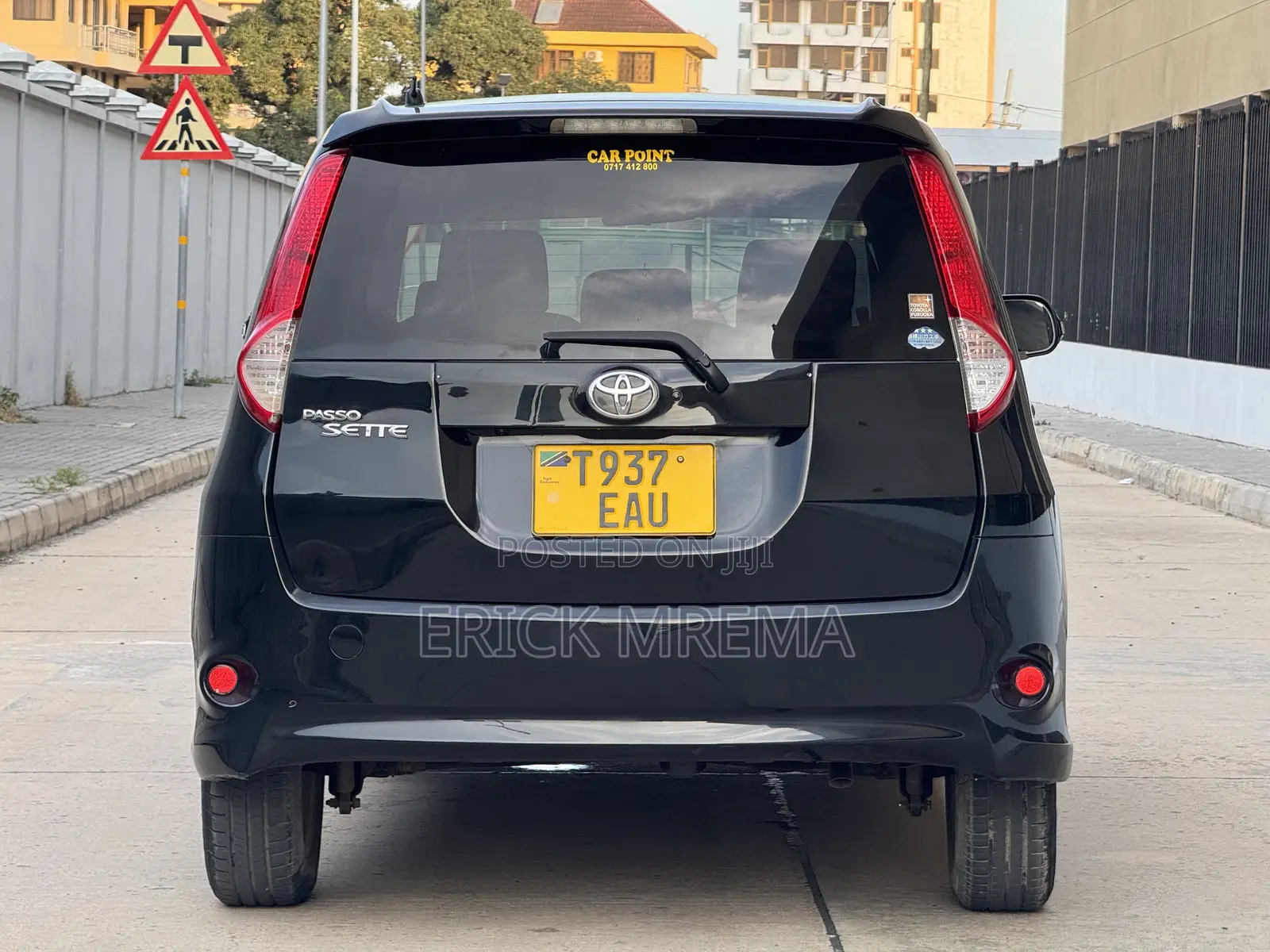 Toyota Passo Sette 2010 Black