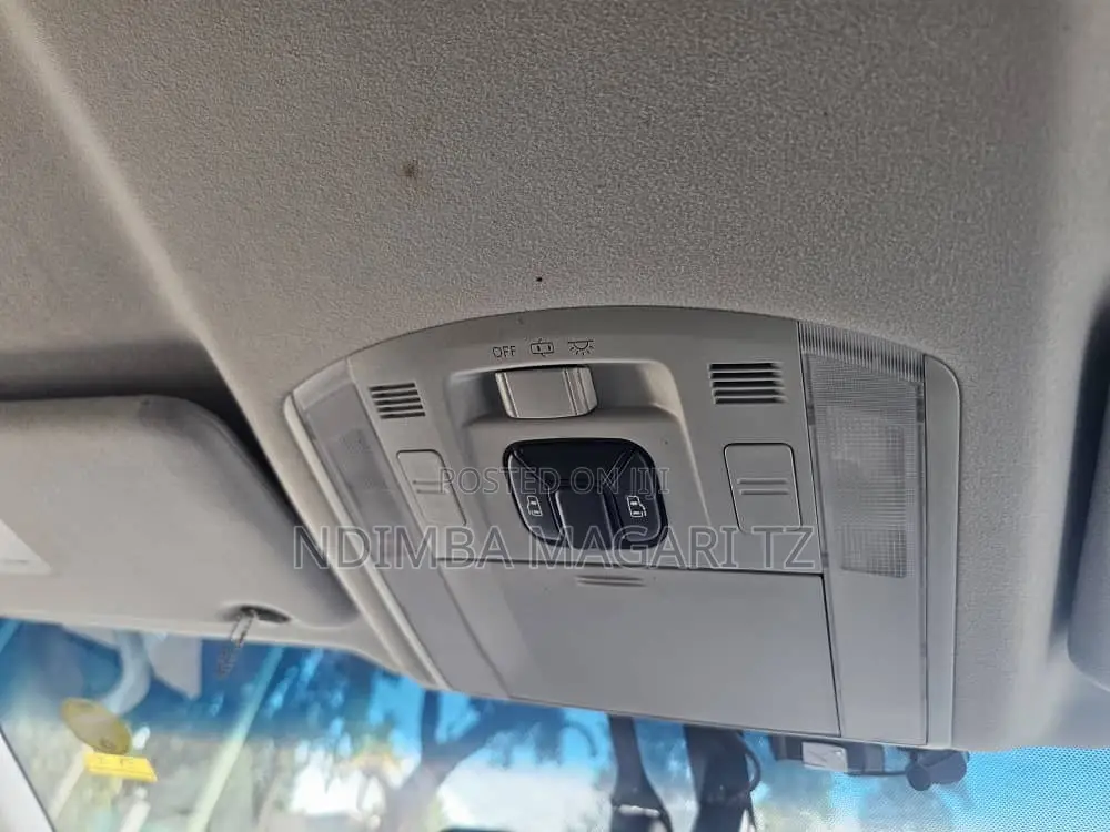 Toyota Alphard 2.4 Petrol FWD 2010 Black