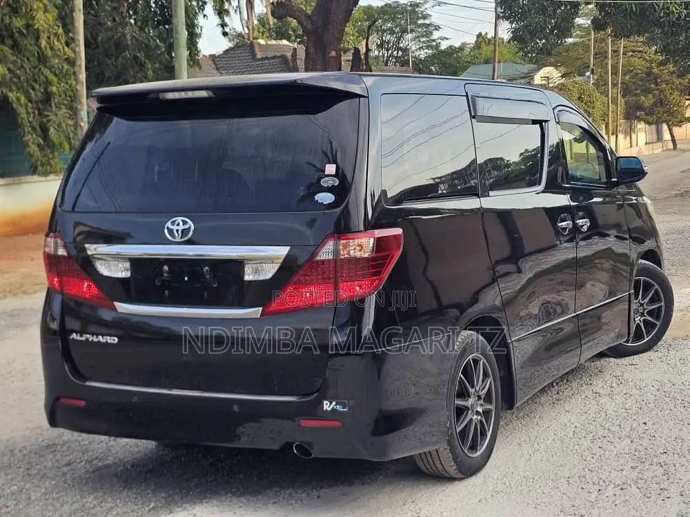 Toyota Alphard 2.4 Petrol FWD 2010 Black