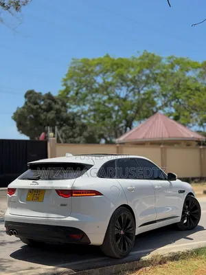 Jaguar F-Pace 2018 White