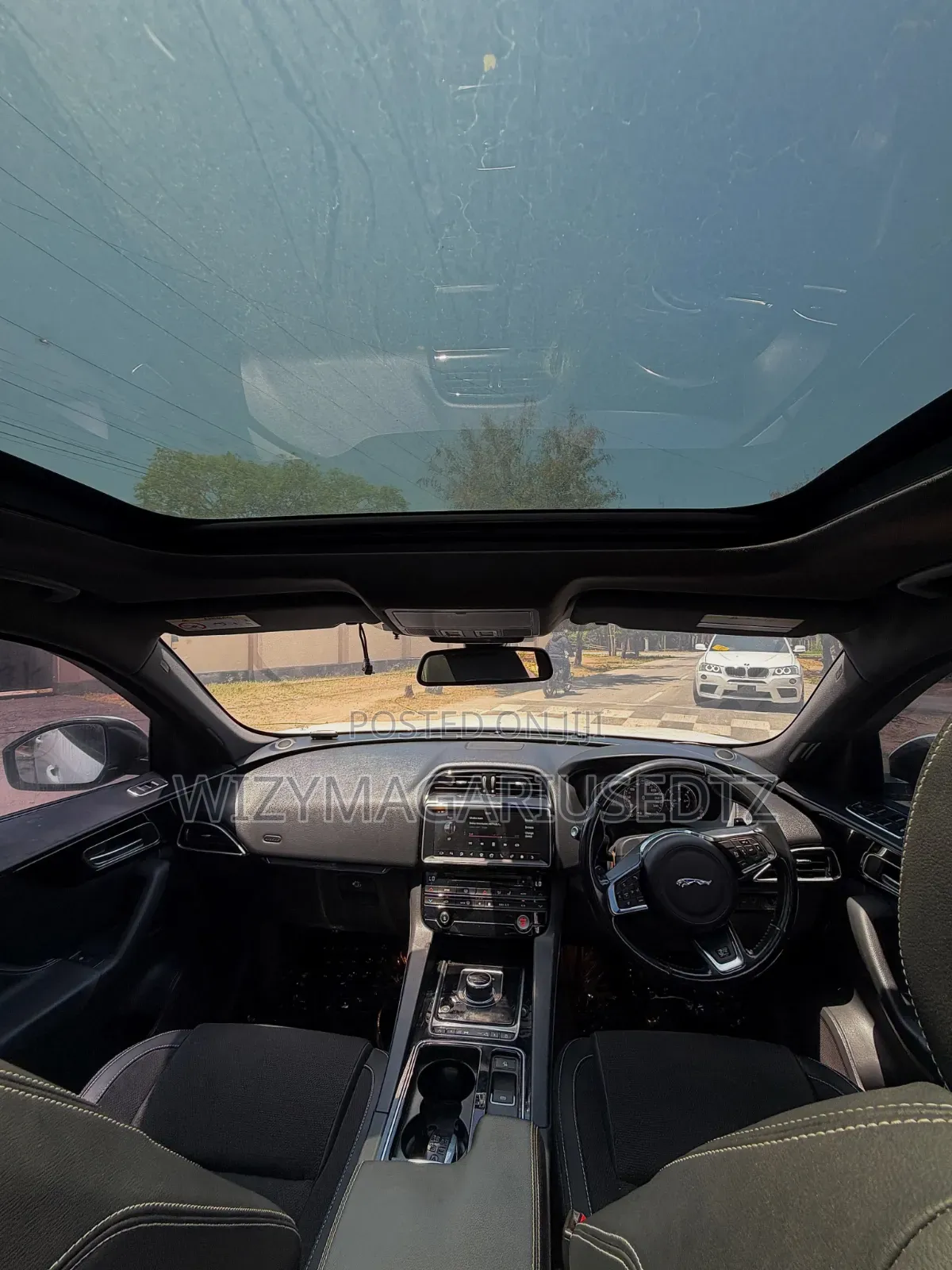 Jaguar F-Pace 2018 White