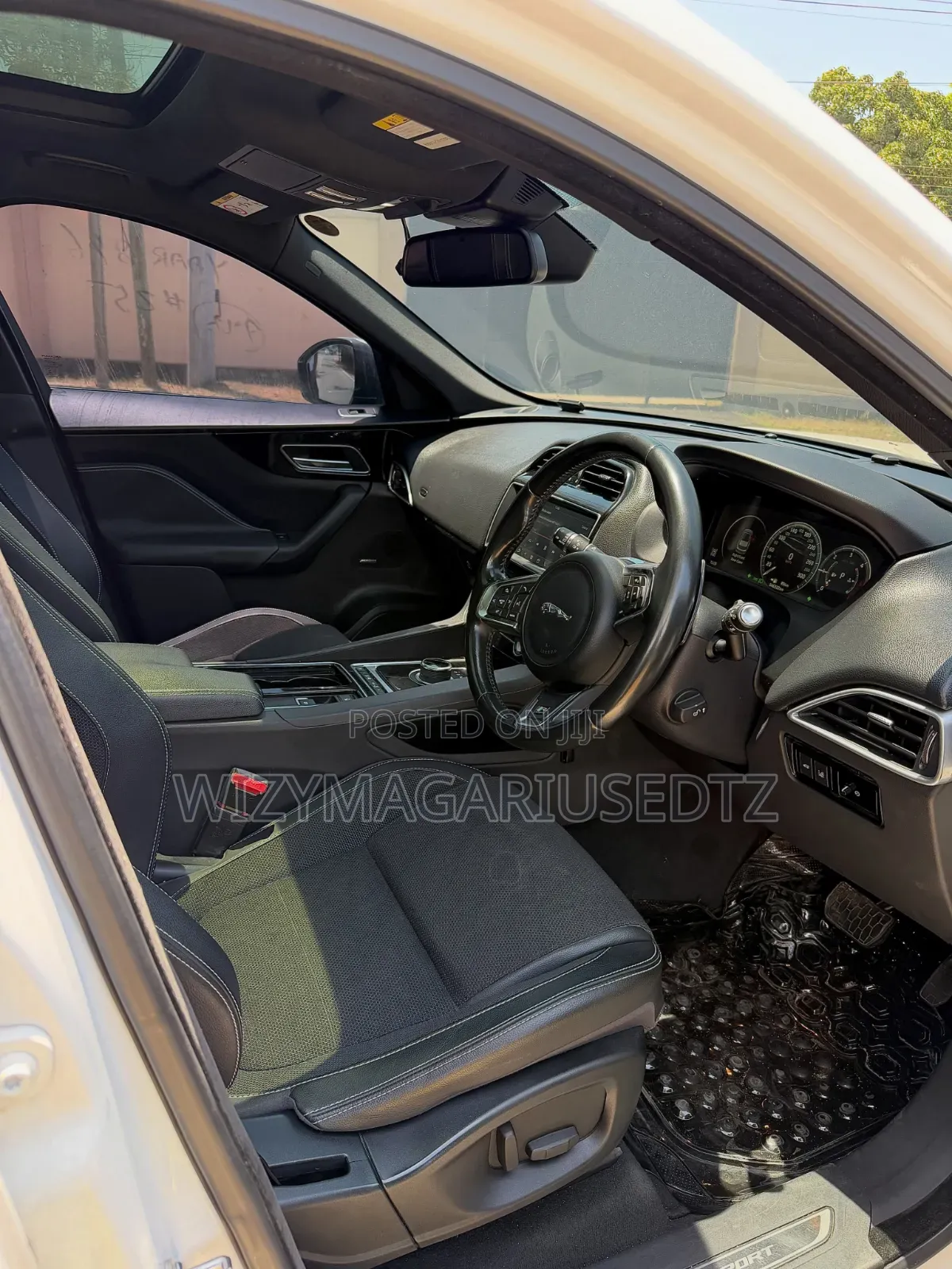 Jaguar F-Pace 2018 White