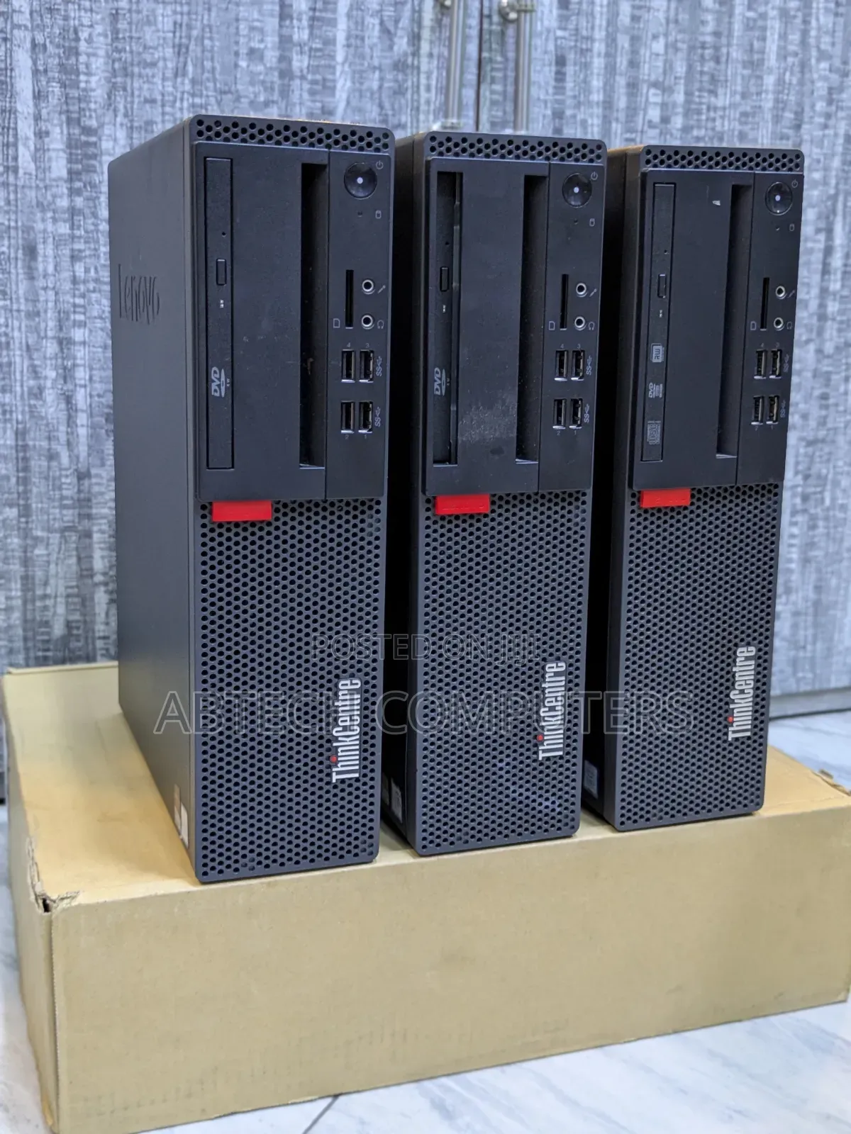 Desktop Computer Lenovo ThinkCentre M710 4GB Intel Core i3 HDD 500GB