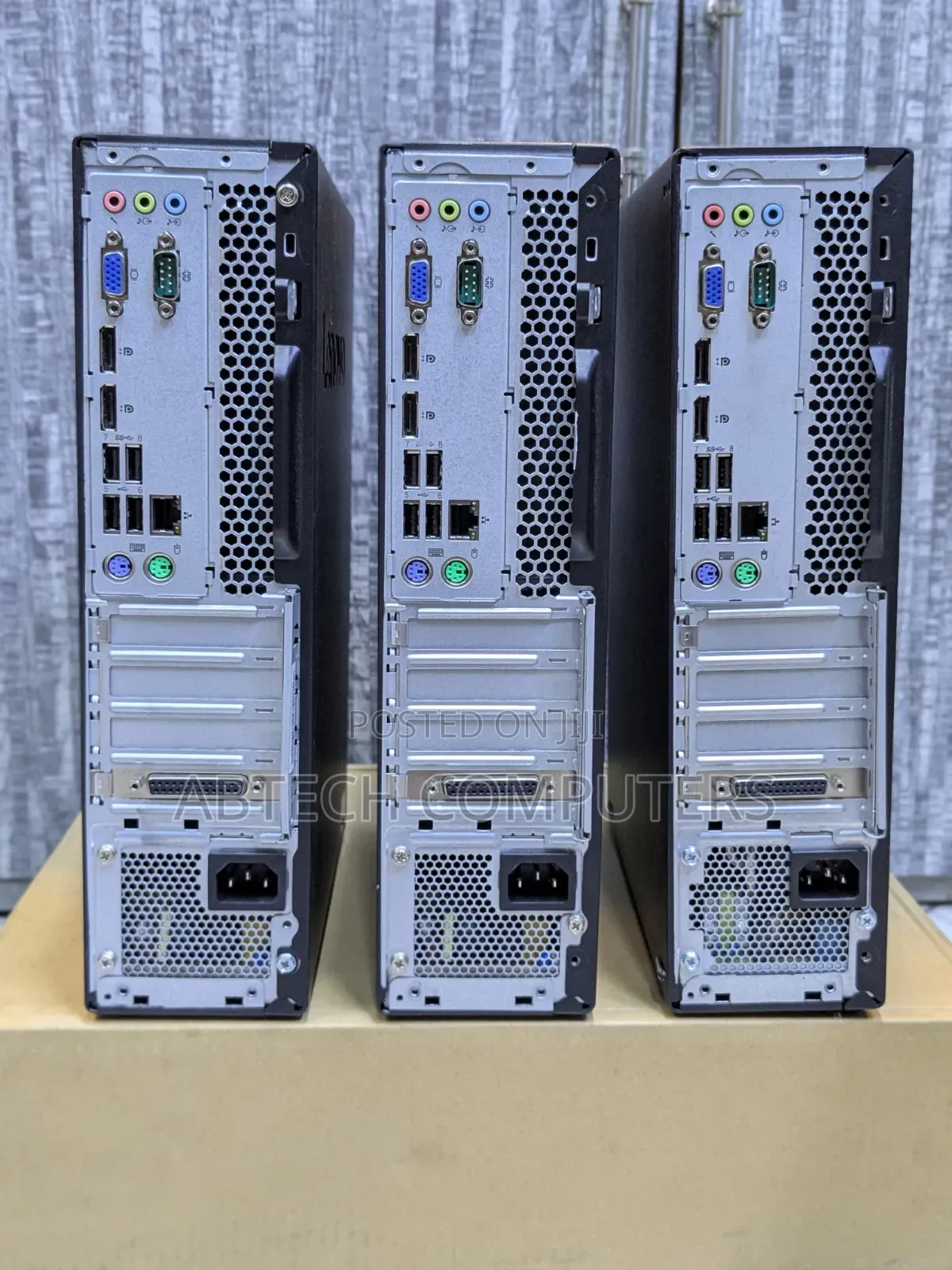 Desktop Computer Lenovo ThinkCentre M710 4GB Intel Core i3 HDD 500GB