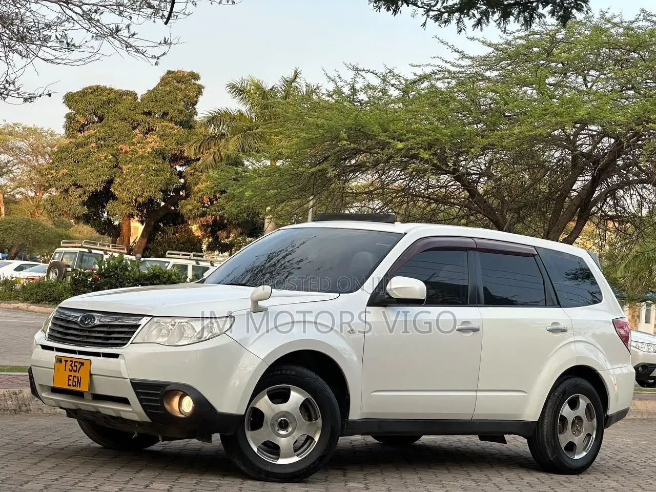 Subaru Forester 2010 Pearl