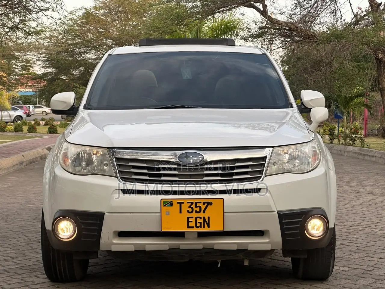 Subaru Forester 2010 Pearl
