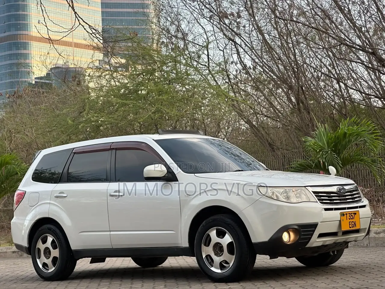 Subaru Forester 2010 Pearl