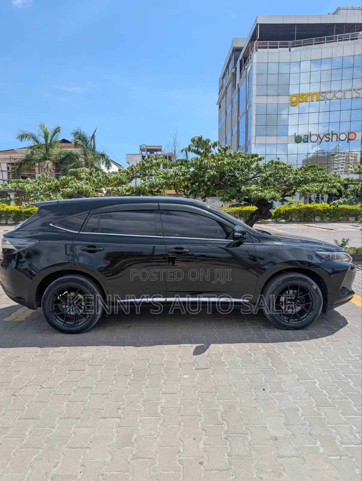 Toyota Harrier 2.0 4WD 2015 Black