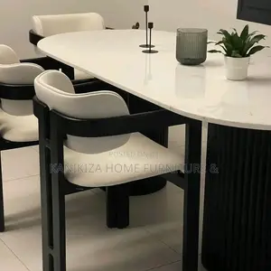 Dining Table Ya Kisasa Watu Sita Imetengenezwa Kwa Mbao Ya Mninga