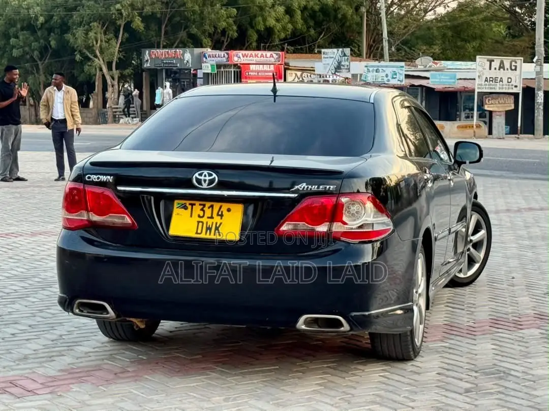Toyota Crown 2009 Black