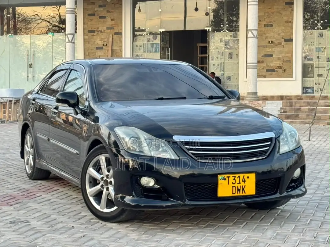 Toyota Crown 2009 Black